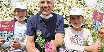 Zoru Başaranlar’ kitabı Yörük kadınların elinde 