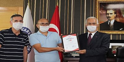 Eğriçayır balına "Covid-19 Güvenli Üretim Sertifikası" verildi