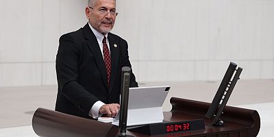 MHP MERSİN MİLLETVEKİLİ VE MYK ÜYESİ DR. LEVENT UYSAL, DÜZCE’DE VATANDAŞLARA TERÖRSÜZ TÜRKİYE’NİN ÖNEMİNİ ANLATTI